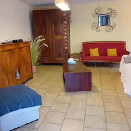 Maison 6 Pers-piscine-commerces